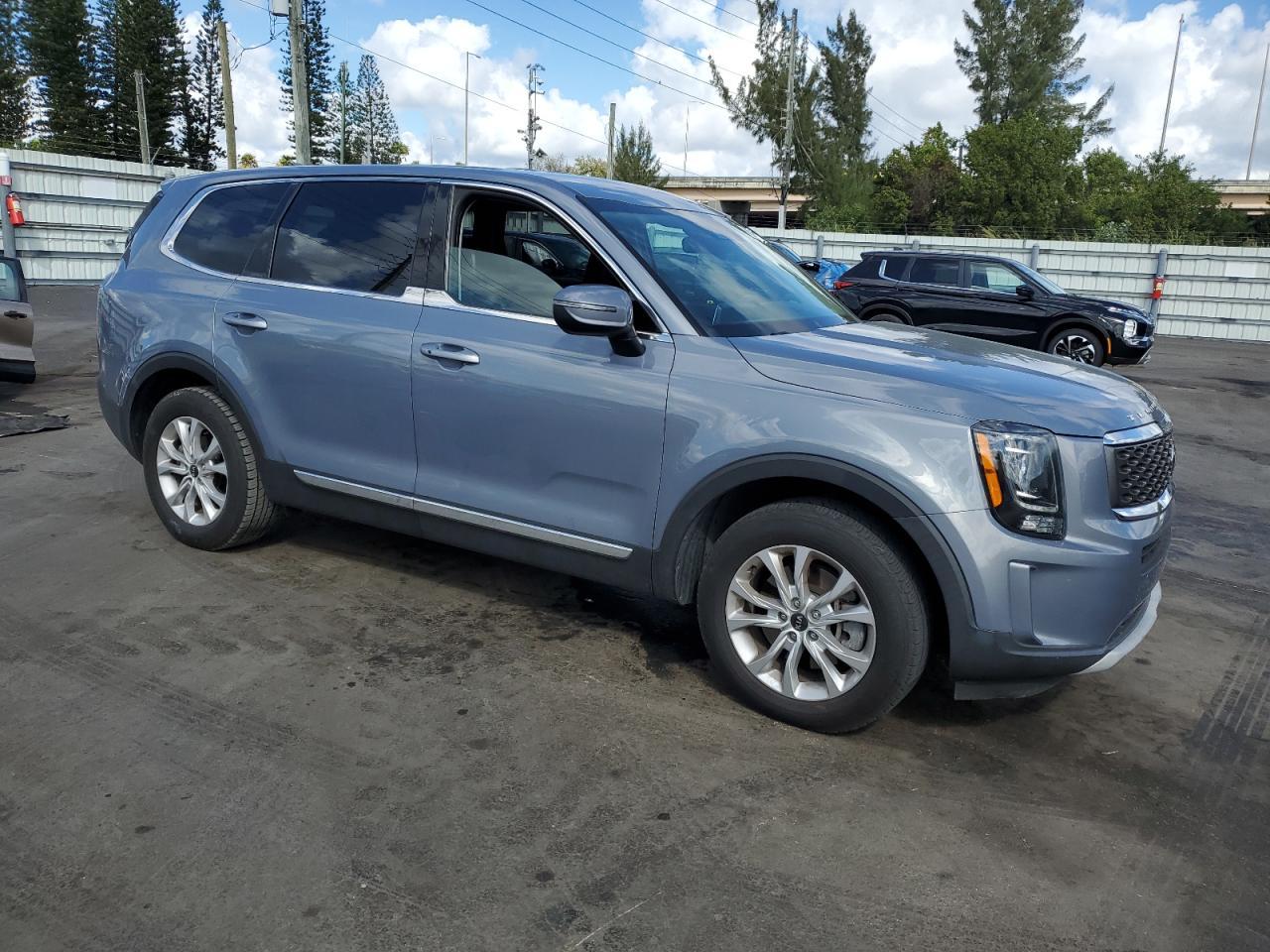 2020 KIA TELLURIDE - Image 4
