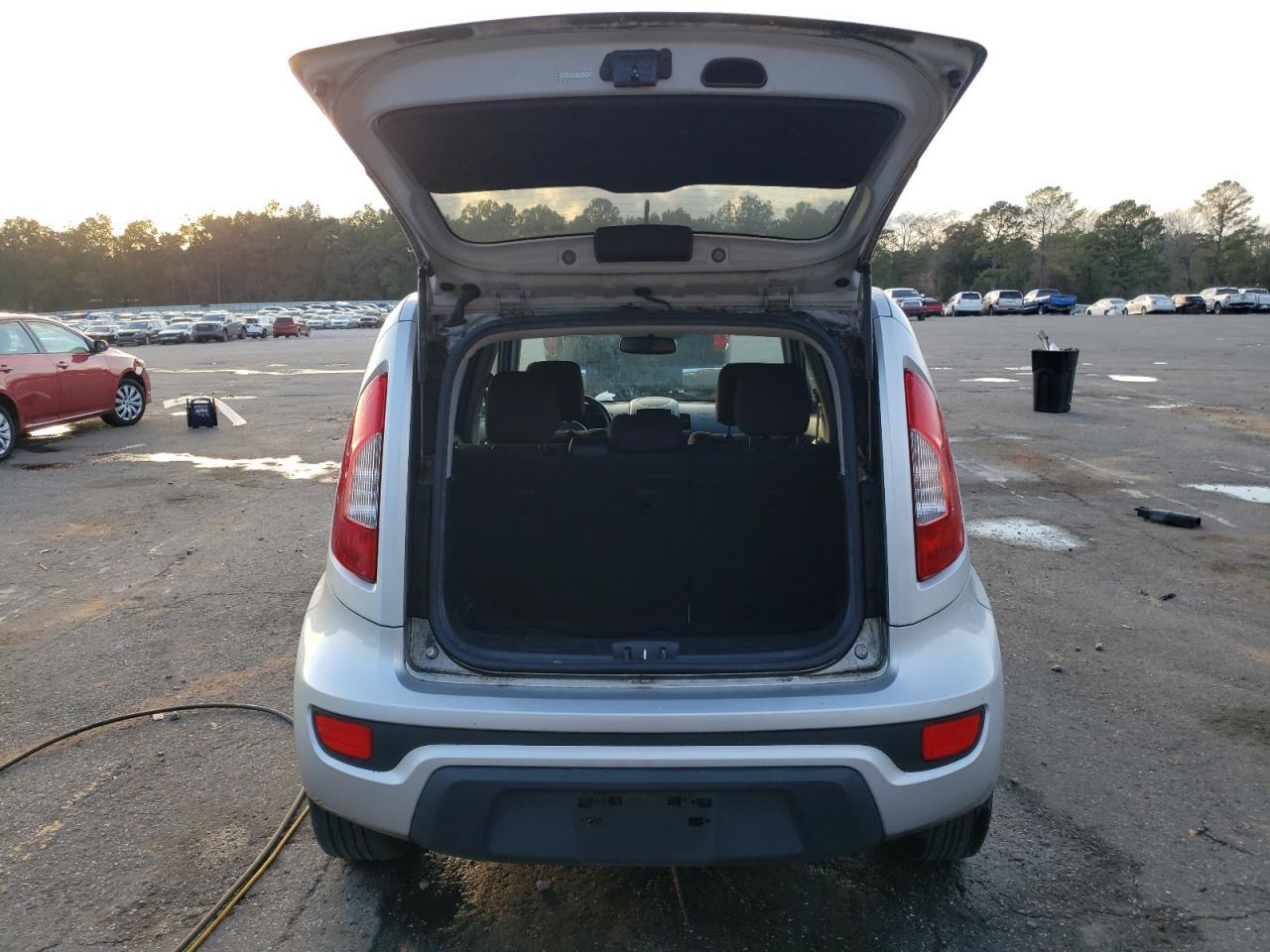 2013 KIA SOUL - Image 6