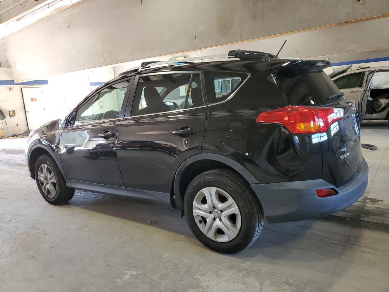 2014 TOYOTA RAV4 LE - Image 2