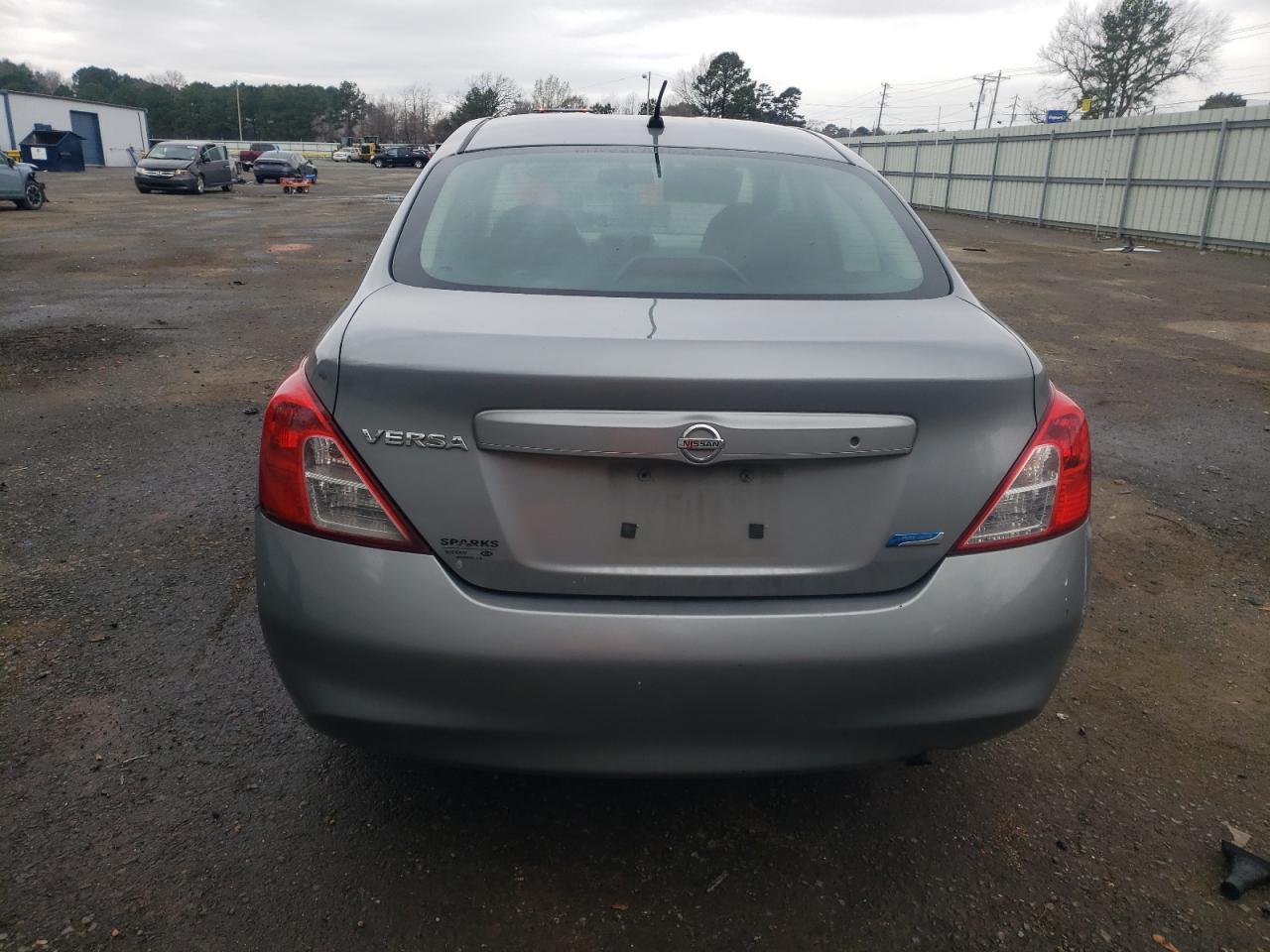 2014 NISSAN VERSA S - Image 6