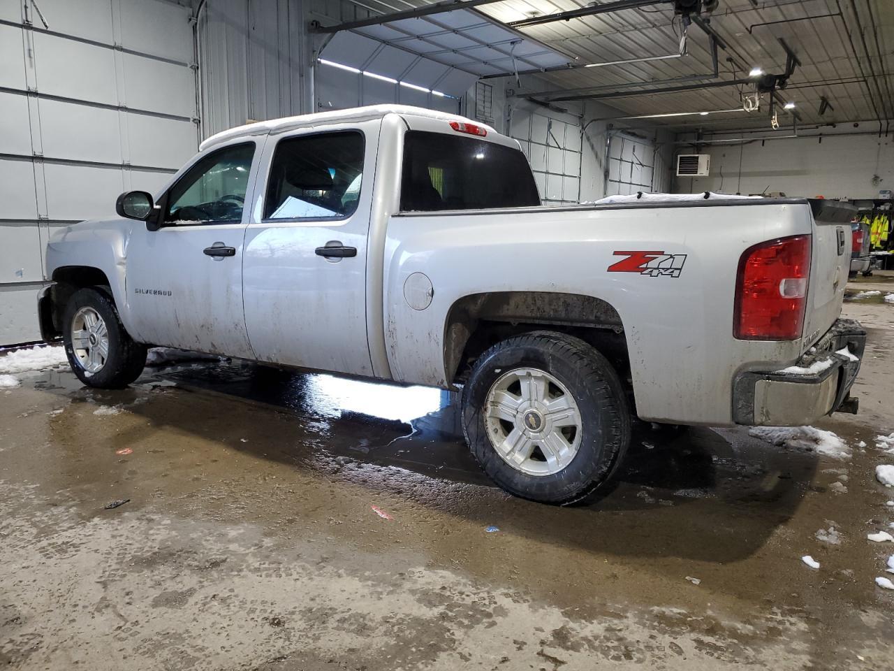 2013 CHEVROLET SILVERADO - Фото 2