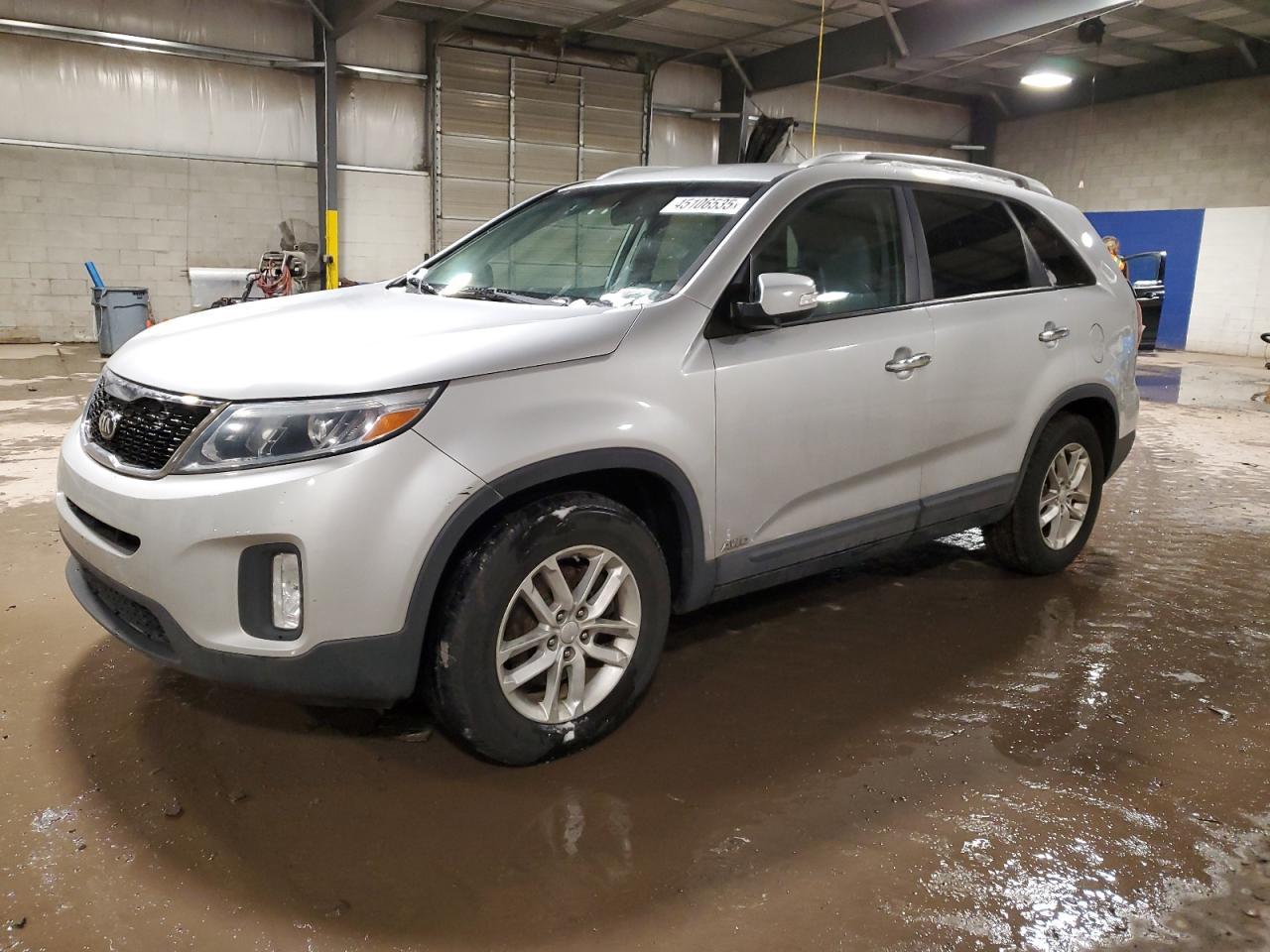 2015 KIA SORENTO LX
