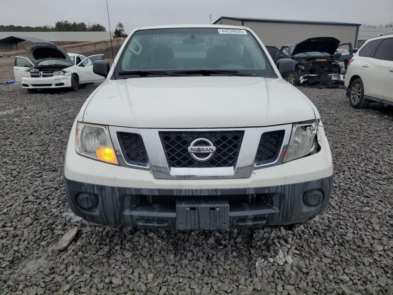 2017 NISSAN FRONTIER S - Фото 5