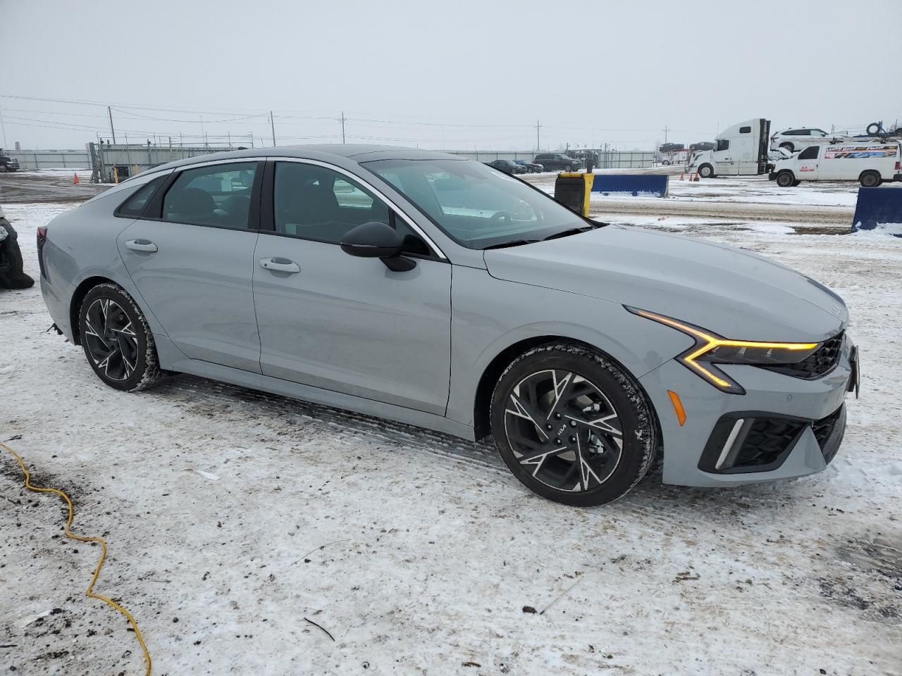 2025 KIA K5 GT LINE - Image 4