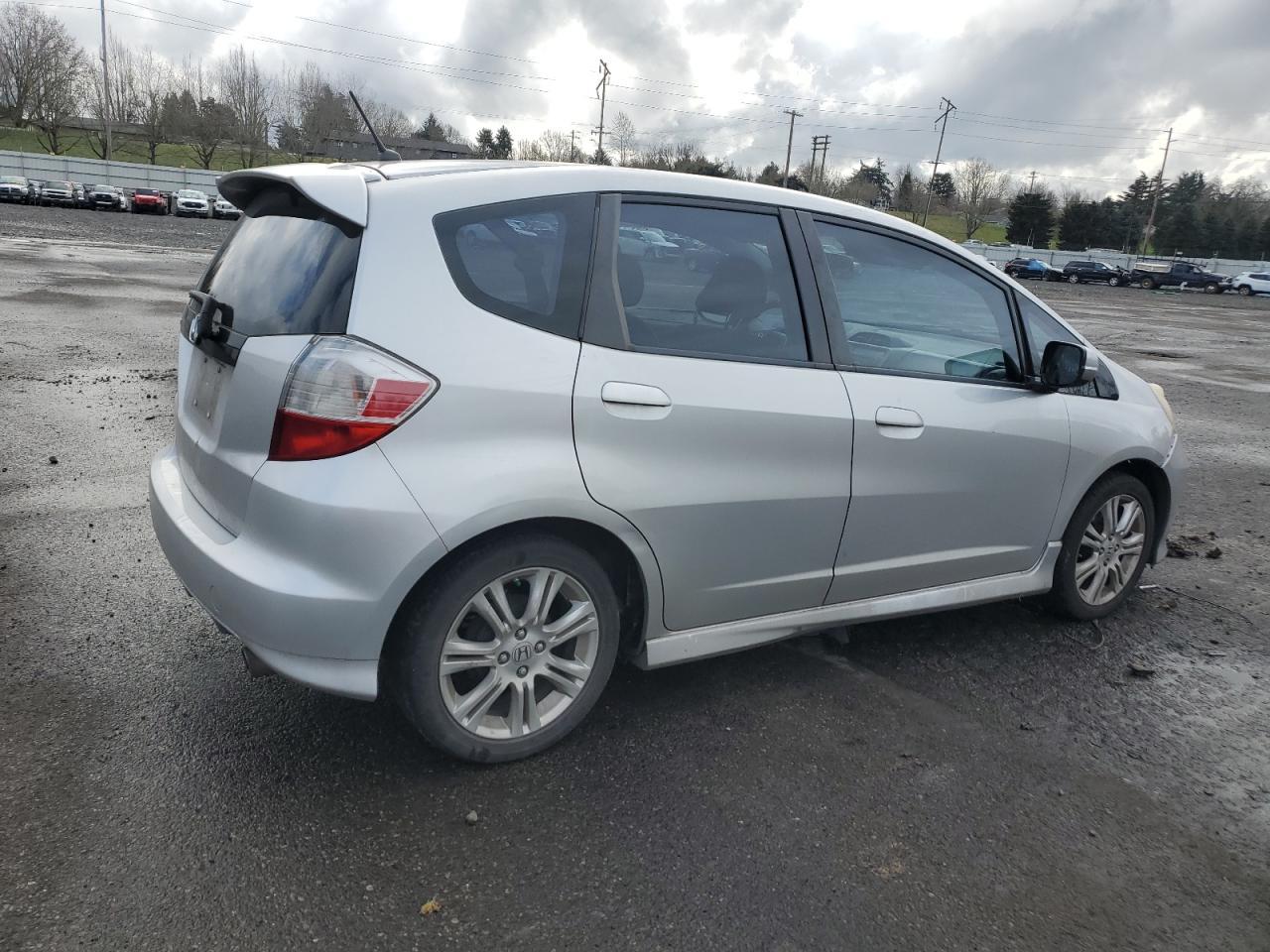 2011 HONDA FIT SPORT - Image 3