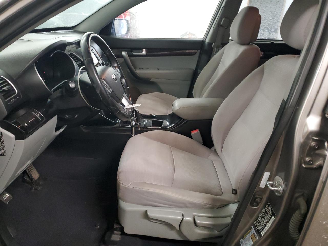 2014 KIA SORENTO LX - Фото 7