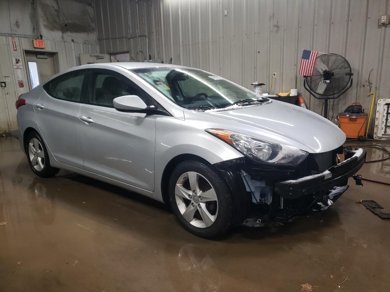 2013 HYUNDAI ELANTRA GL - Image 4