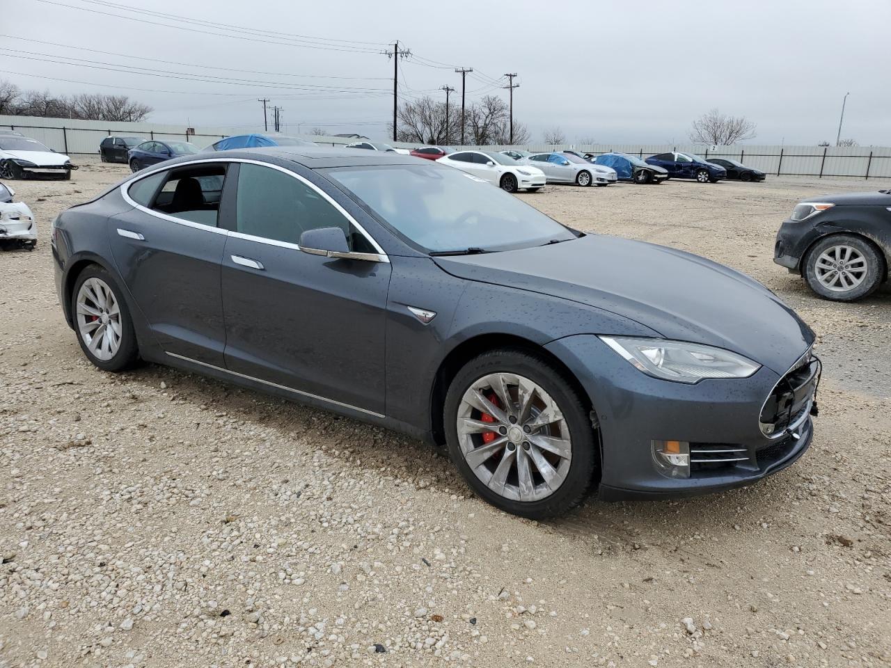 2015 TESLA MODEL S - Image 4