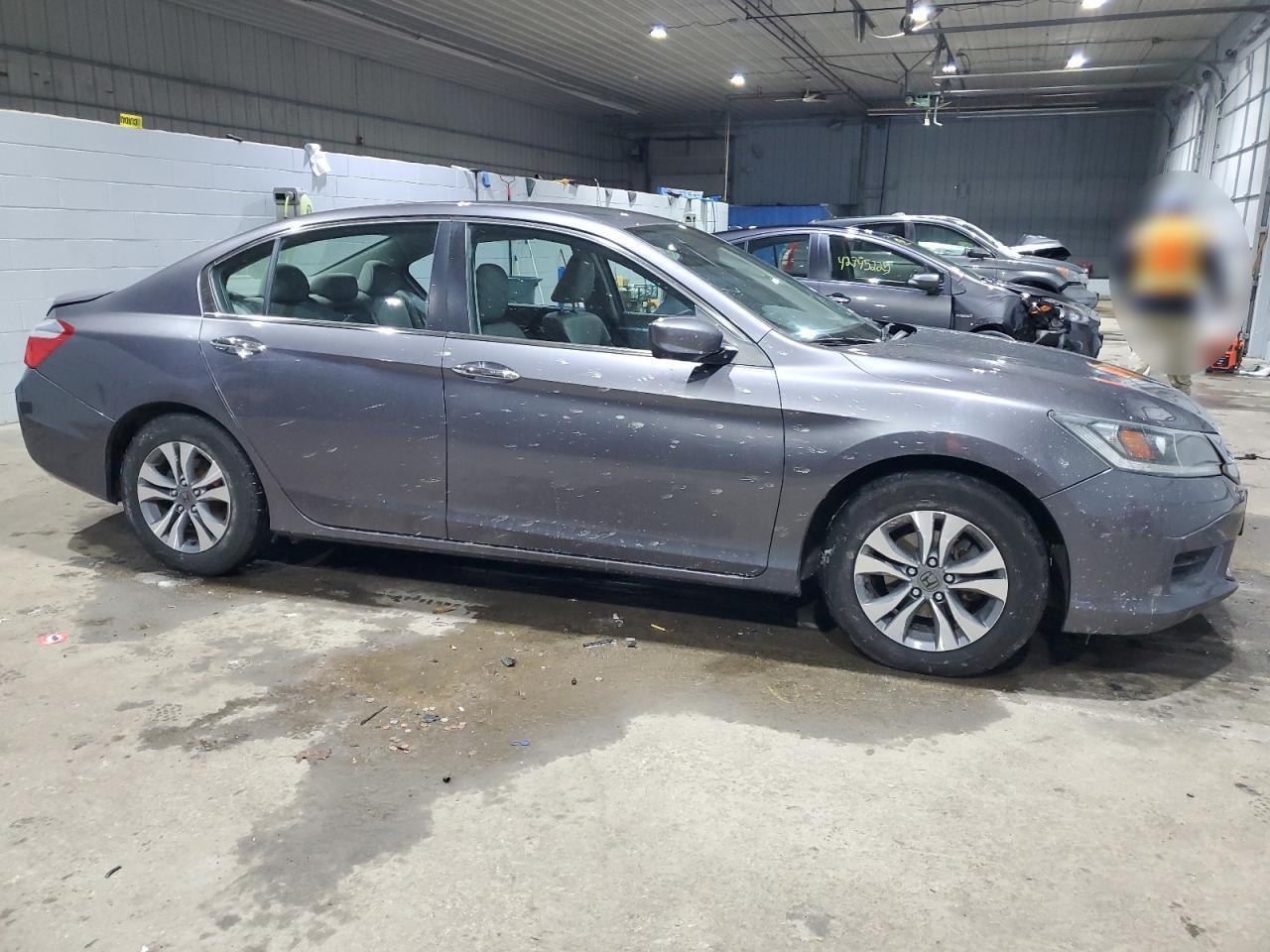 2014 HONDA ACCORD LX - Фото 4
