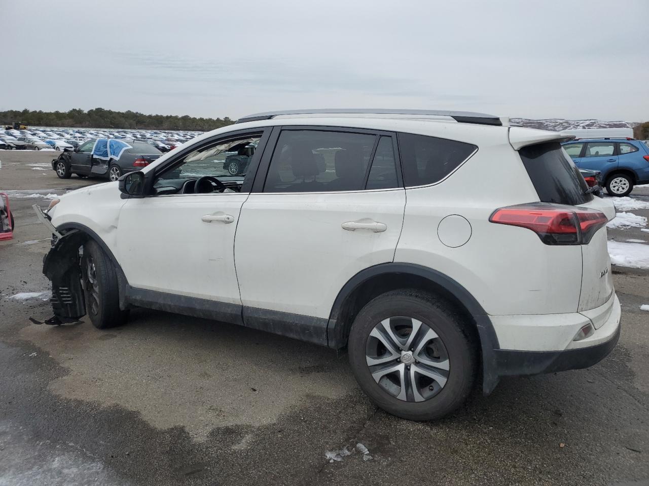 2017 TOYOTA RAV4 LE - Image 2
