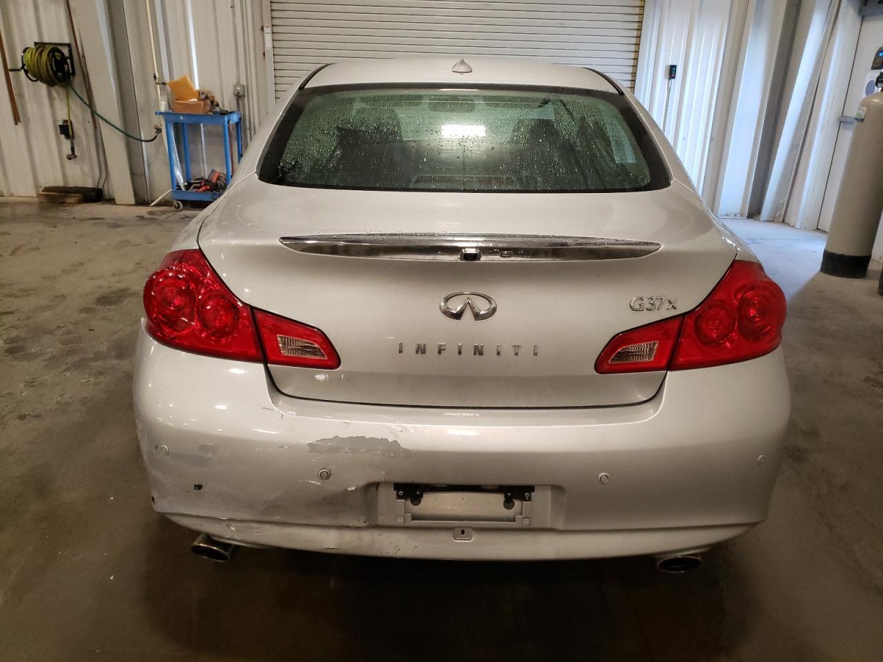 2012 INFINITI G37 - Image 6