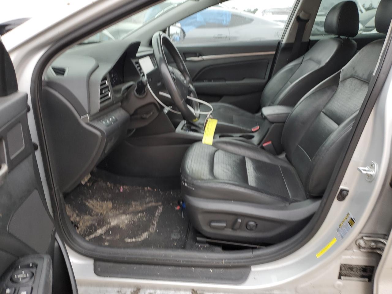 2019 HYUNDAI ELANTRA SE - Фото 7