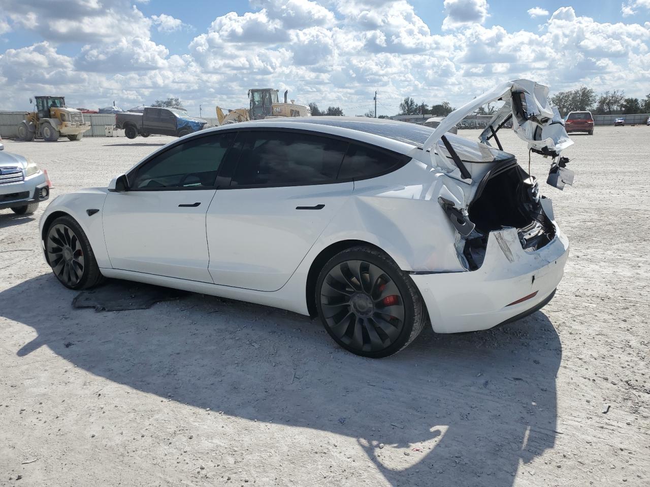 2022 TESLA MODEL 3 - Image 2