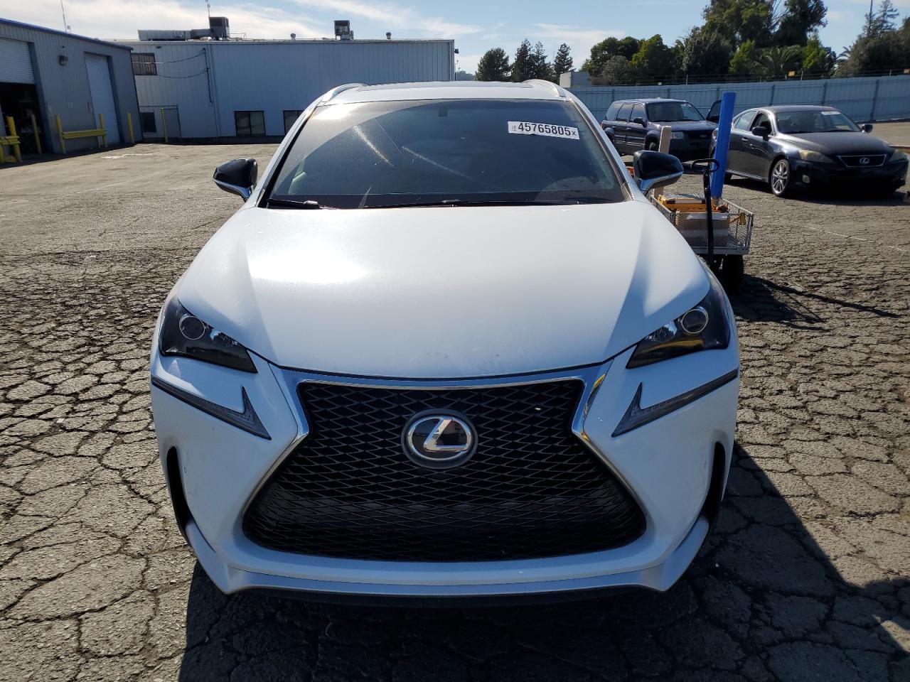 2017 LEXUS NX 200T BA - Фото 5