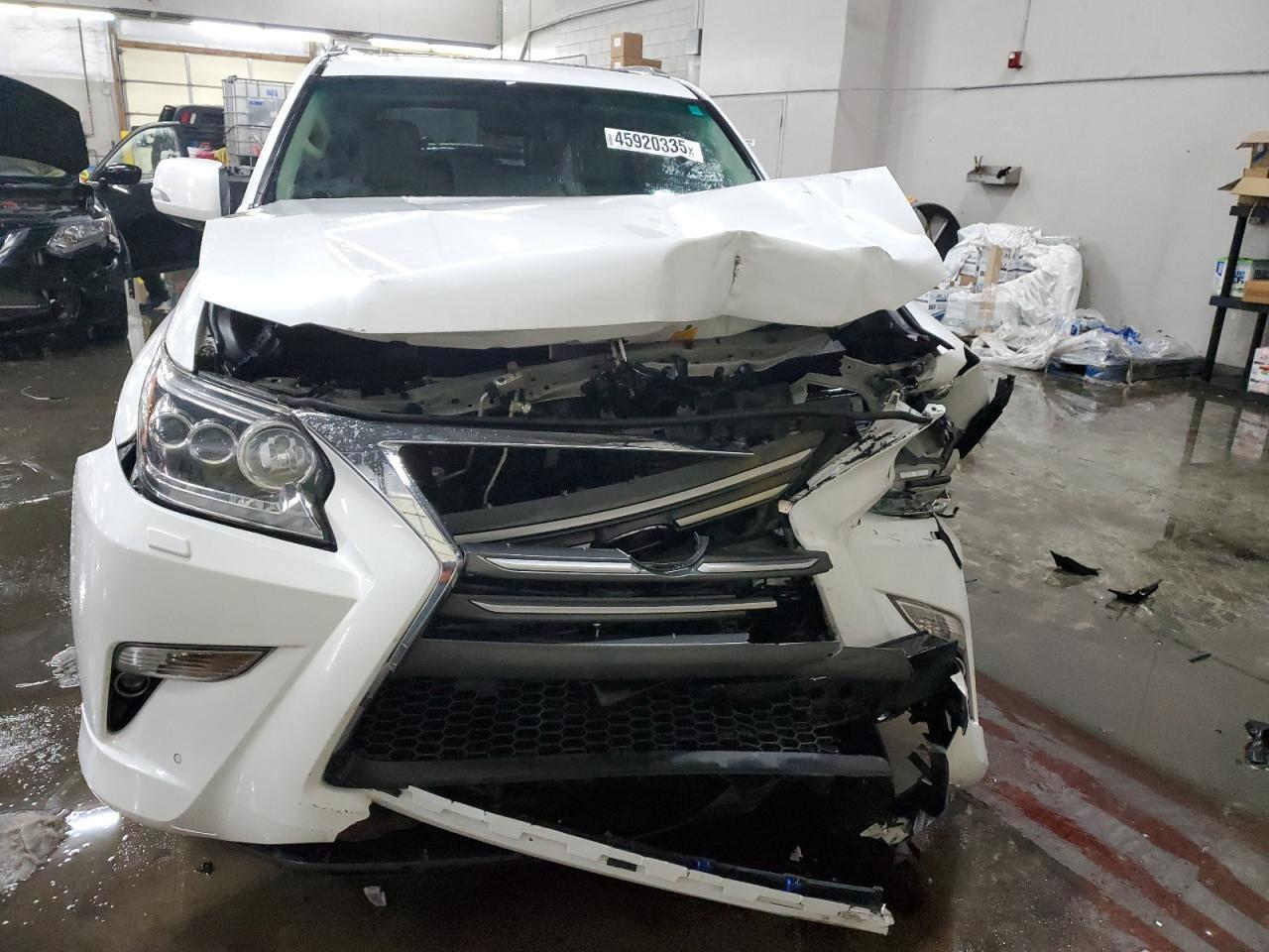 2014 LEXUS GX 460 - Image 5