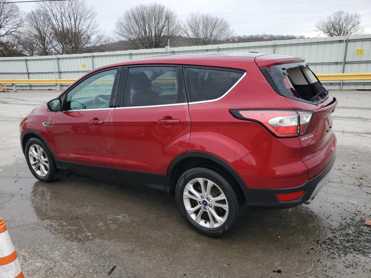 2017 FORD ESCAPE SE - Фото 2