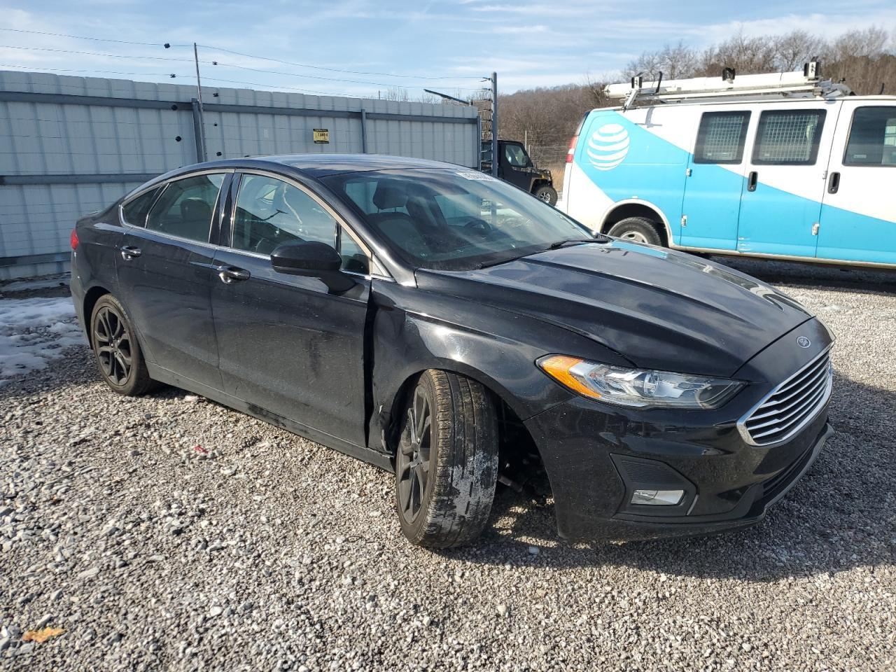 2020 FORD FUSION SE - Image 4