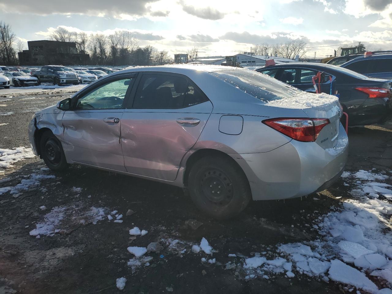 2014 TOYOTA COROLLA L - Image 2