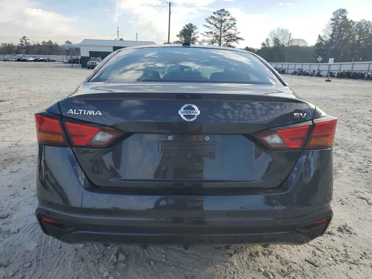 2022 NISSAN ALTIMA SV - Image 6