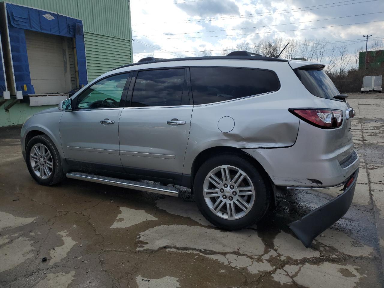 2014 CHEVROLET TRAVERSE L - Image 2