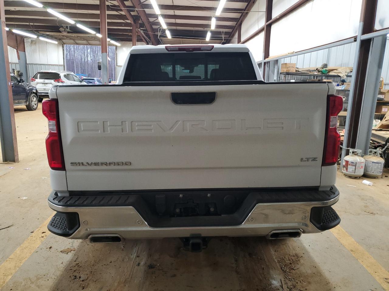 2023 CHEVROLET SILVERADO - Image 6