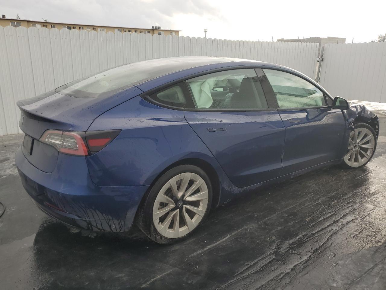 2022 TESLA MODEL 3 - Image 3