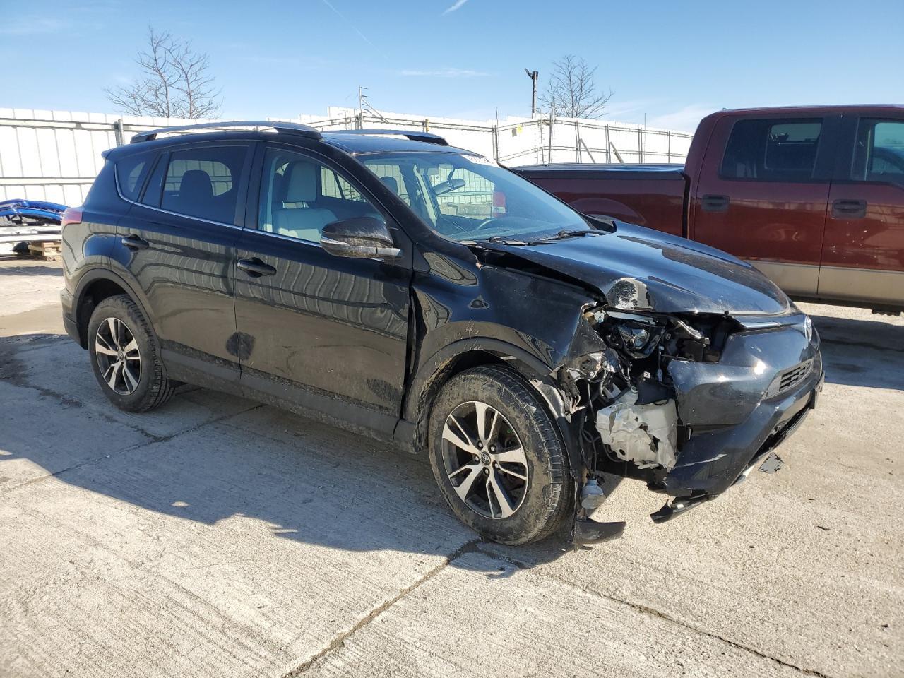 2016 TOYOTA RAV4 XLE - Image 4