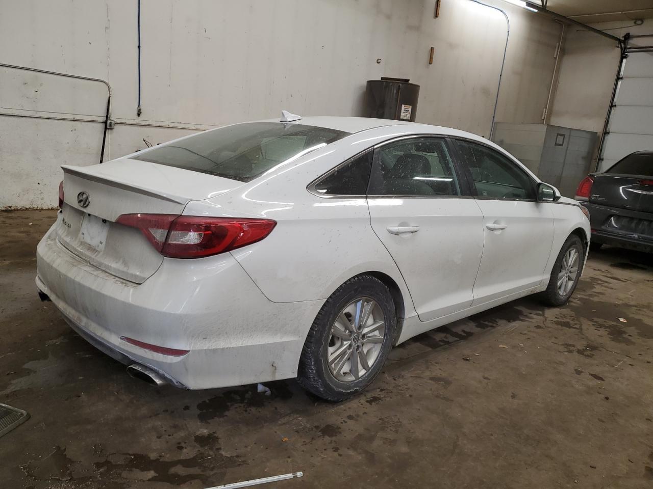 2017 HYUNDAI SONATA SE - Фото 3