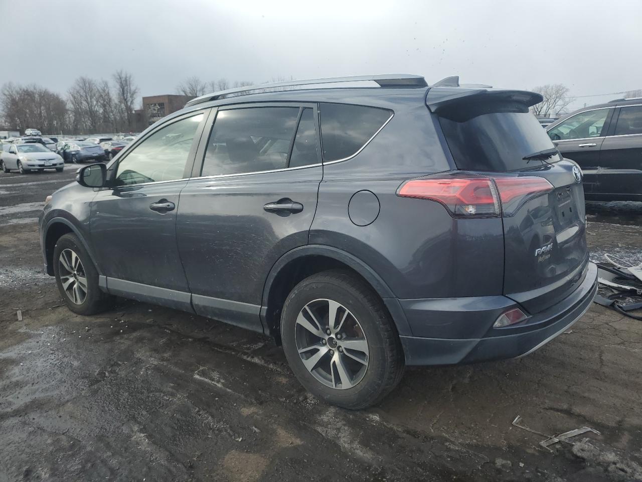 2017 TOYOTA RAV4 XLE - Image 2