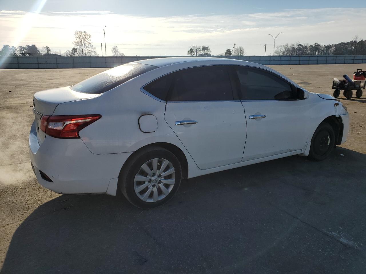 2017 NISSAN SENTRA S - Фото 3
