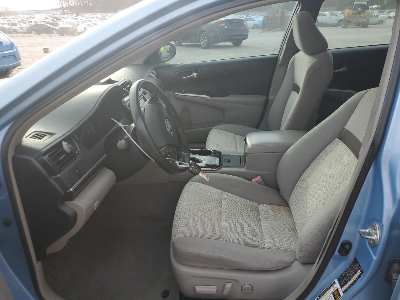 2013 TOYOTA CAMRY L - Фото 7