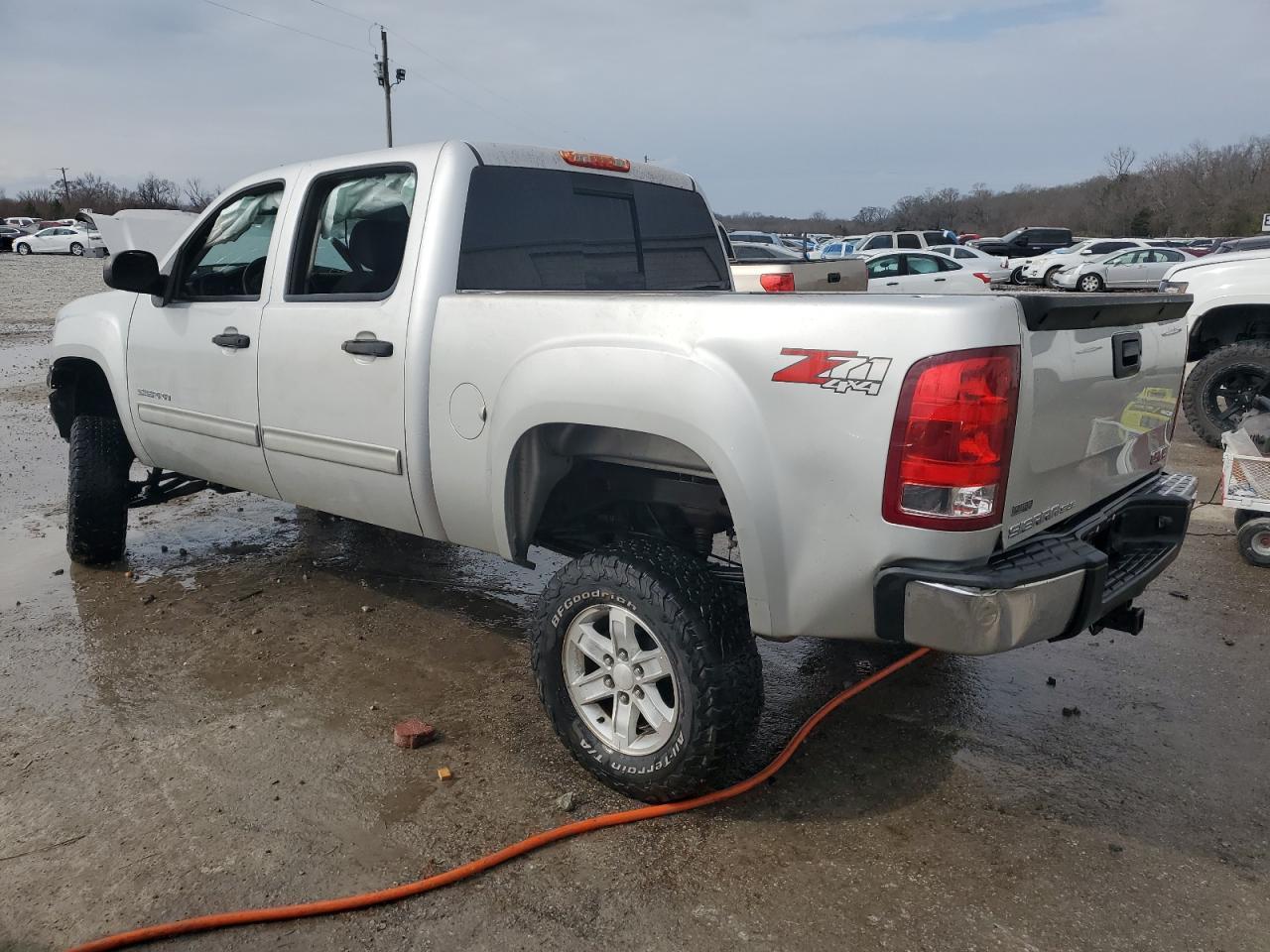 2011 GMC SIERRA K15 - Image 2