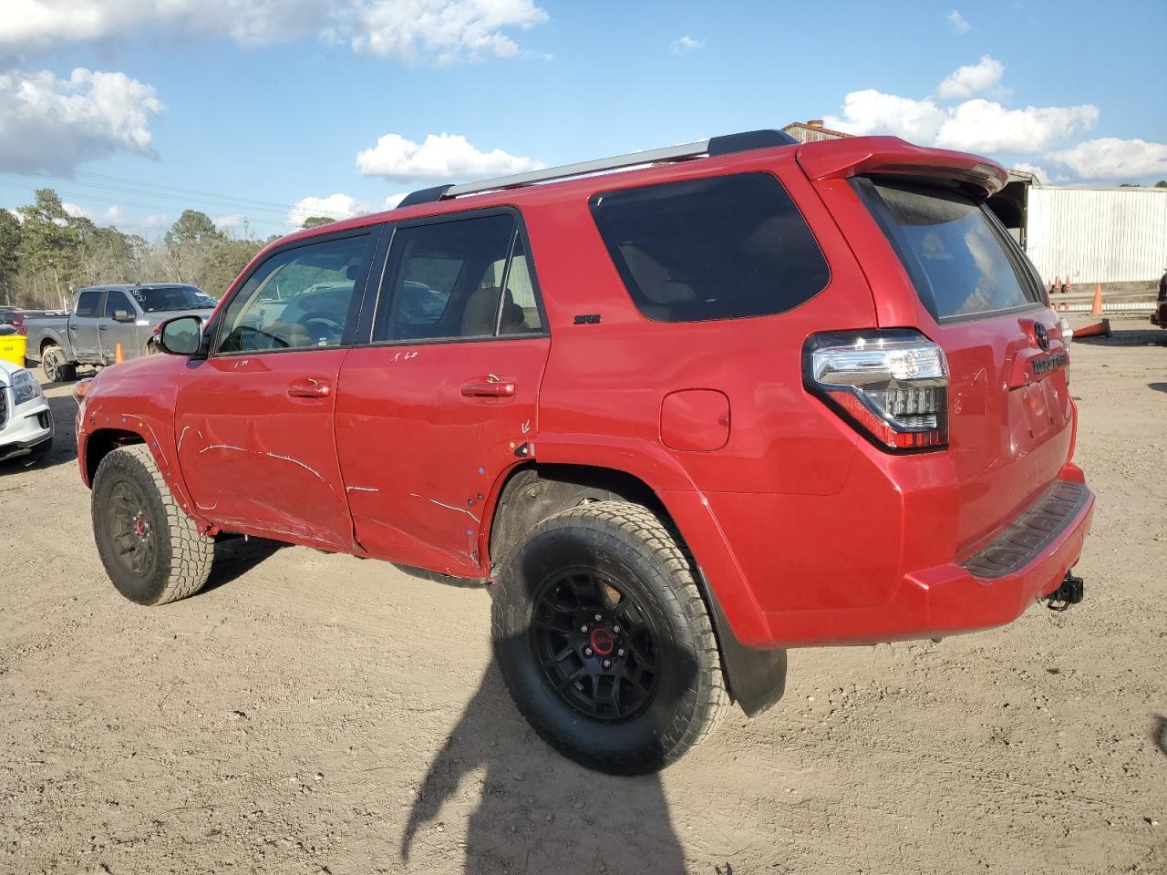 2024 TOYOTA 4RUNNER SR - Image 2