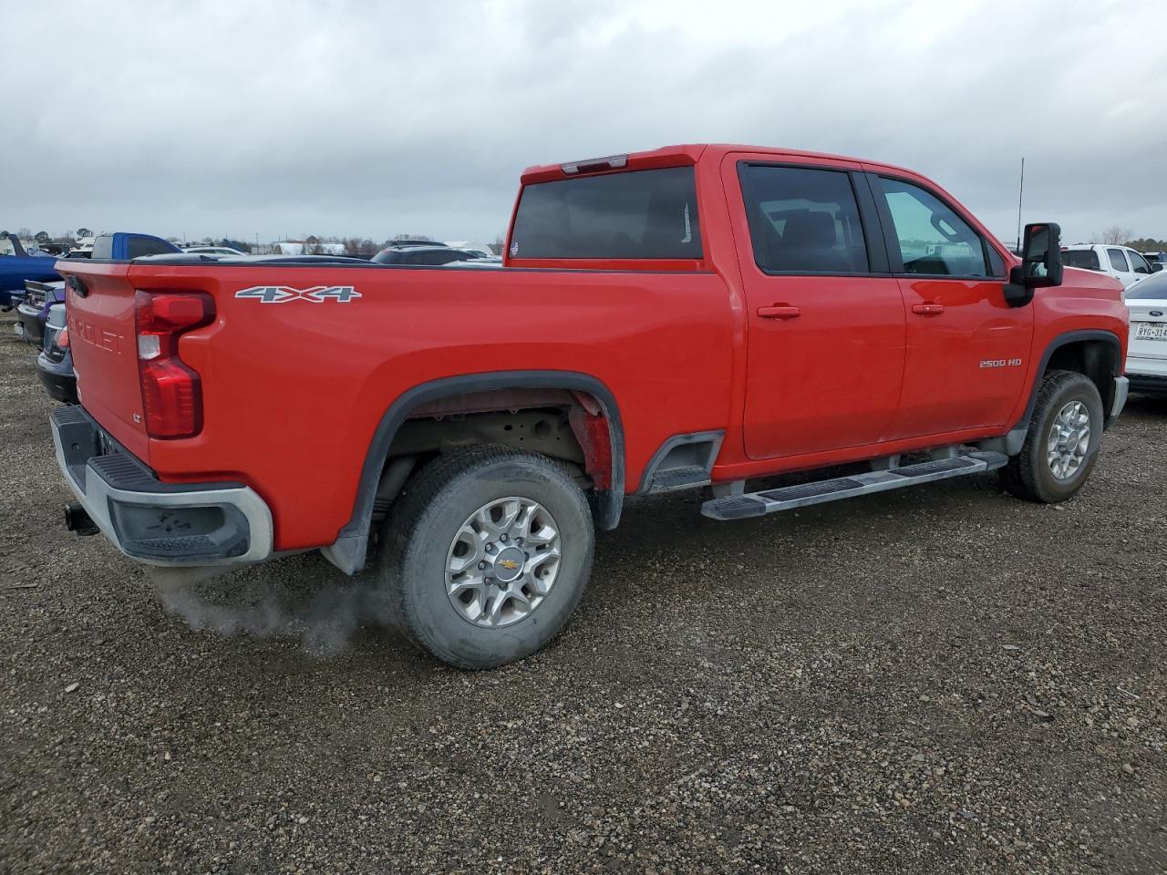 2024 CHEVROLET SILVERADO - Image 3