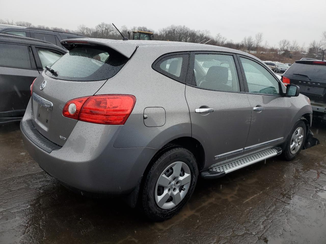 2013 NISSAN ROGUE S - Фото 3