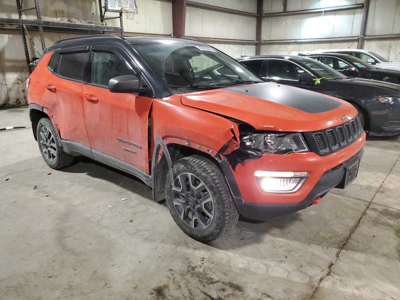 2019 JEEP COMPASS TR - Фото 4