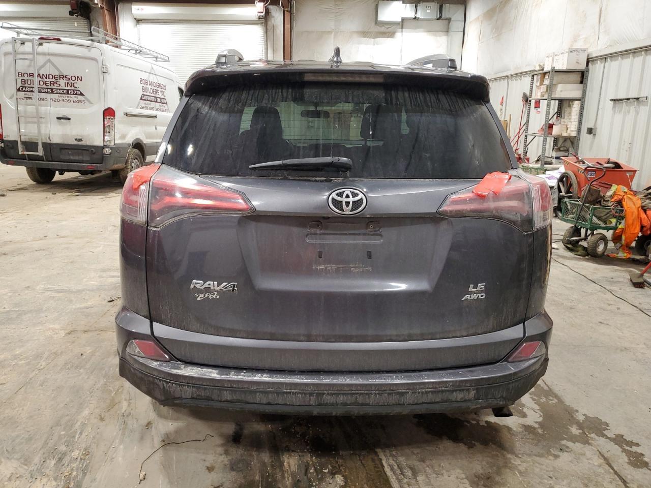 2016 TOYOTA RAV4 LE - Фото 6