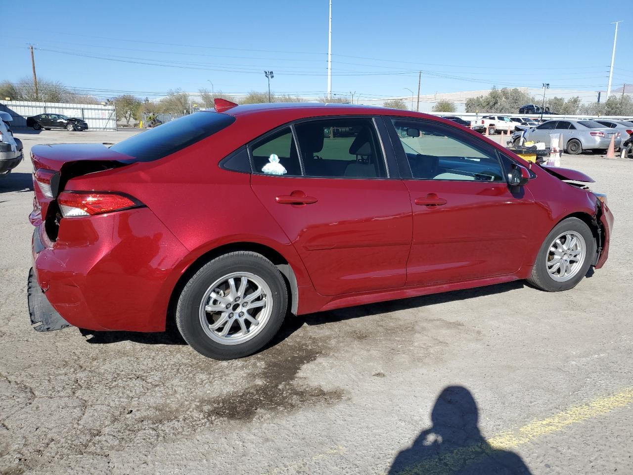 2022 TOYOTA COROLLA LE - Фото 3