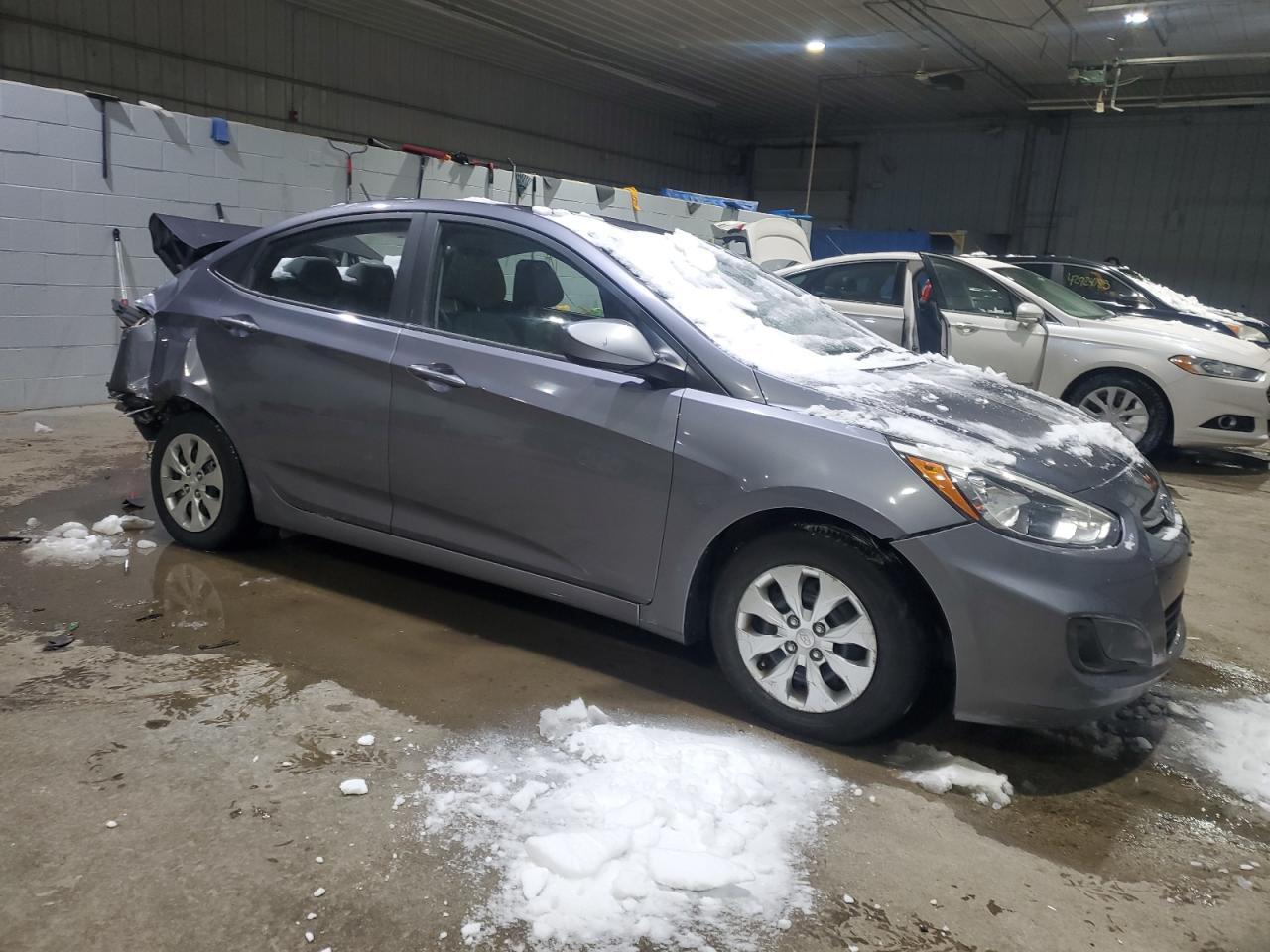 2017 HYUNDAI ACCENT SE - Image 4