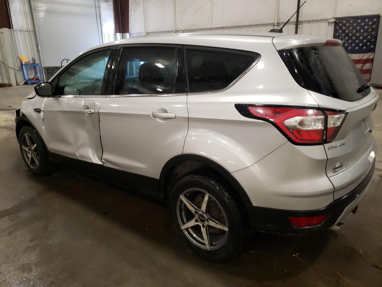 2017 FORD ESCAPE SE - Фото 2