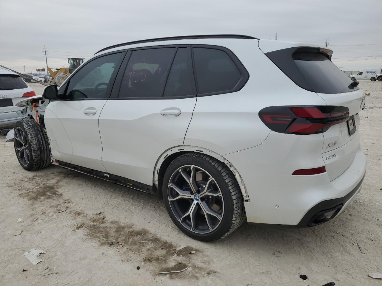 2024 BMW X5 XDRIVE5 - Image 2