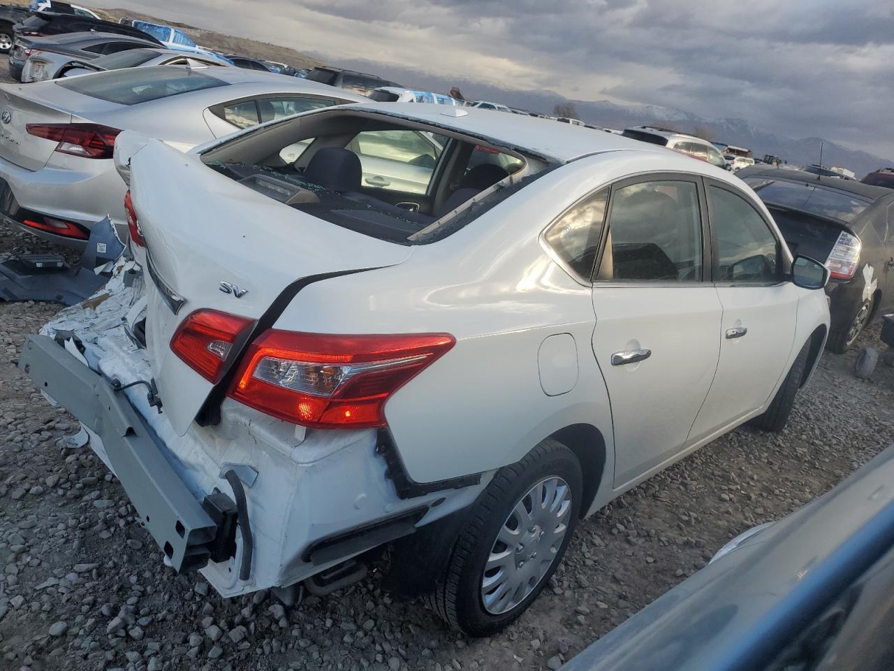 2017 NISSAN SENTRA S - Image 3