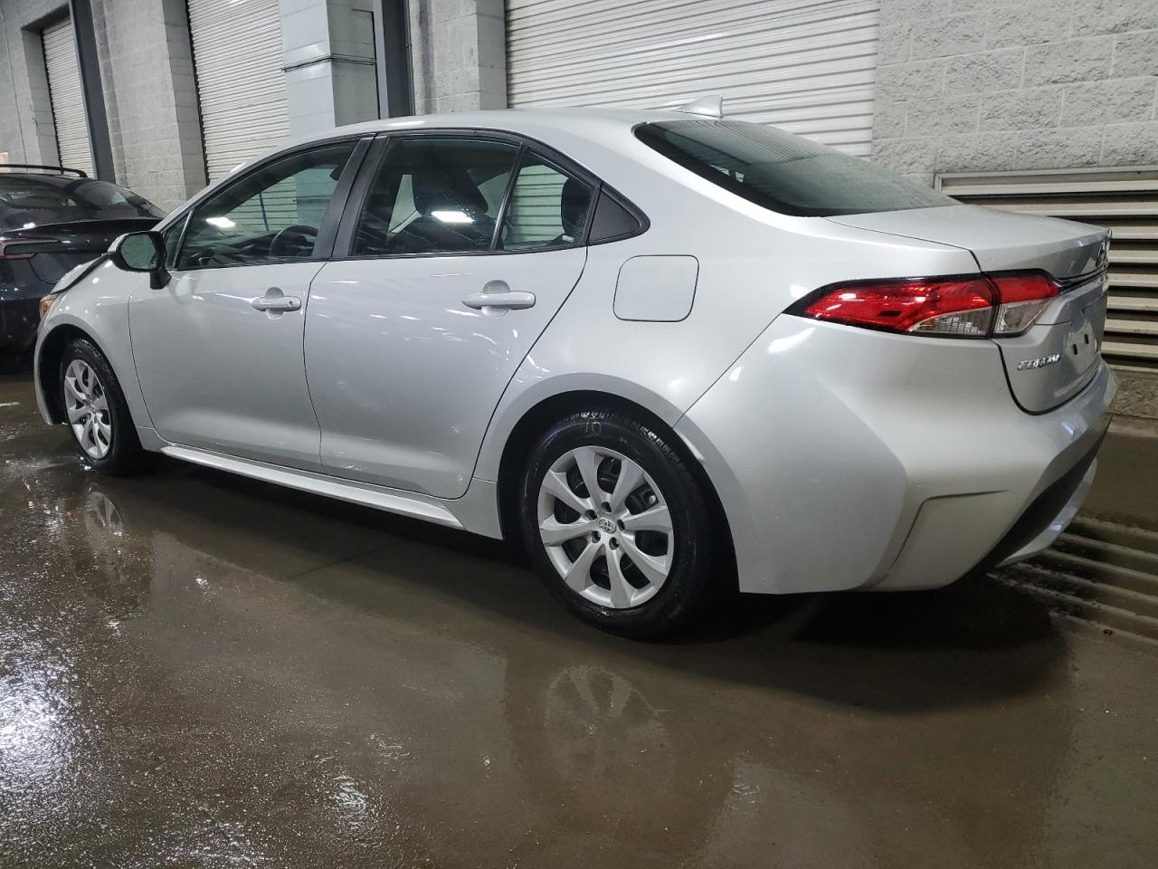 2022 TOYOTA COROLLA LE - Image 2