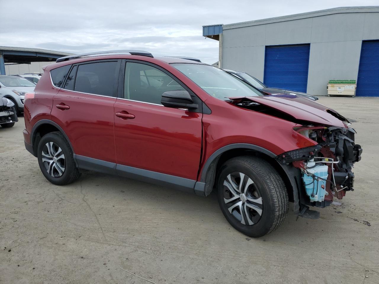 2018 TOYOTA RAV4 LE - Image 4