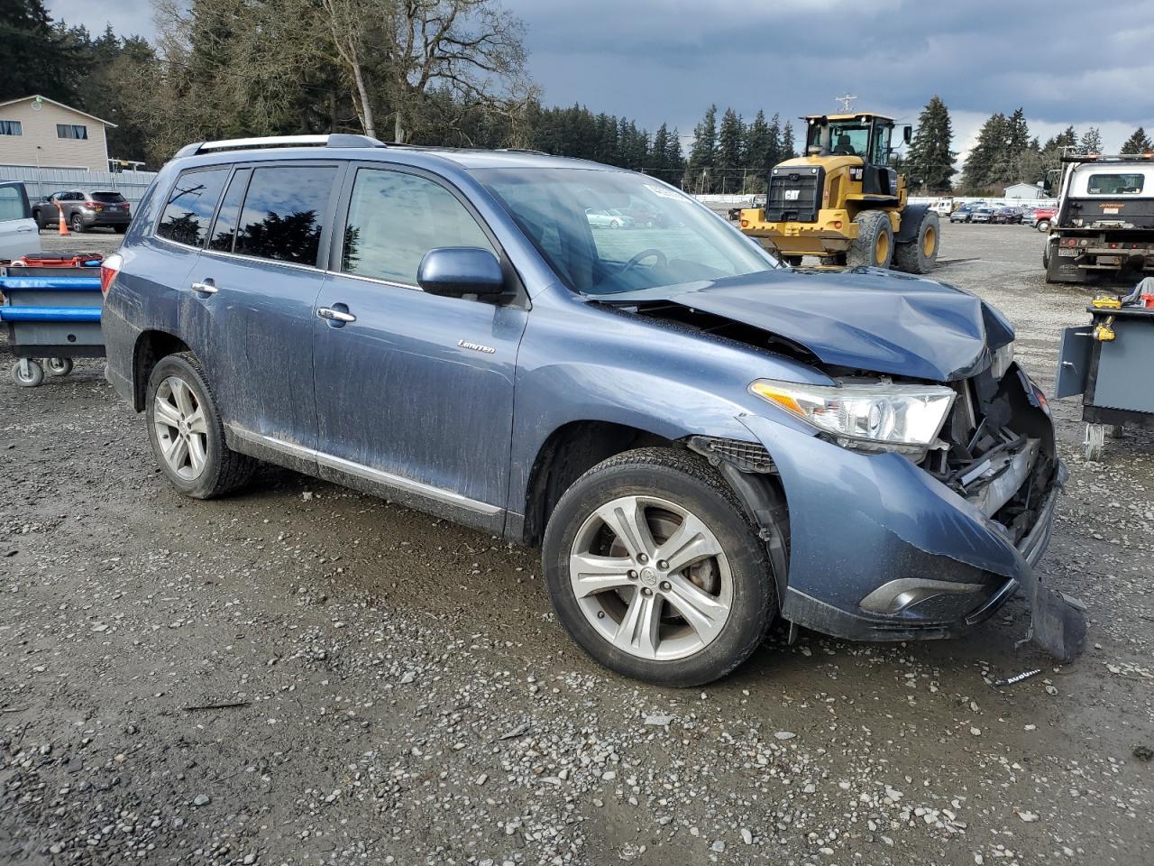 2011 TOYOTA HIGHLANDER - Фото 4