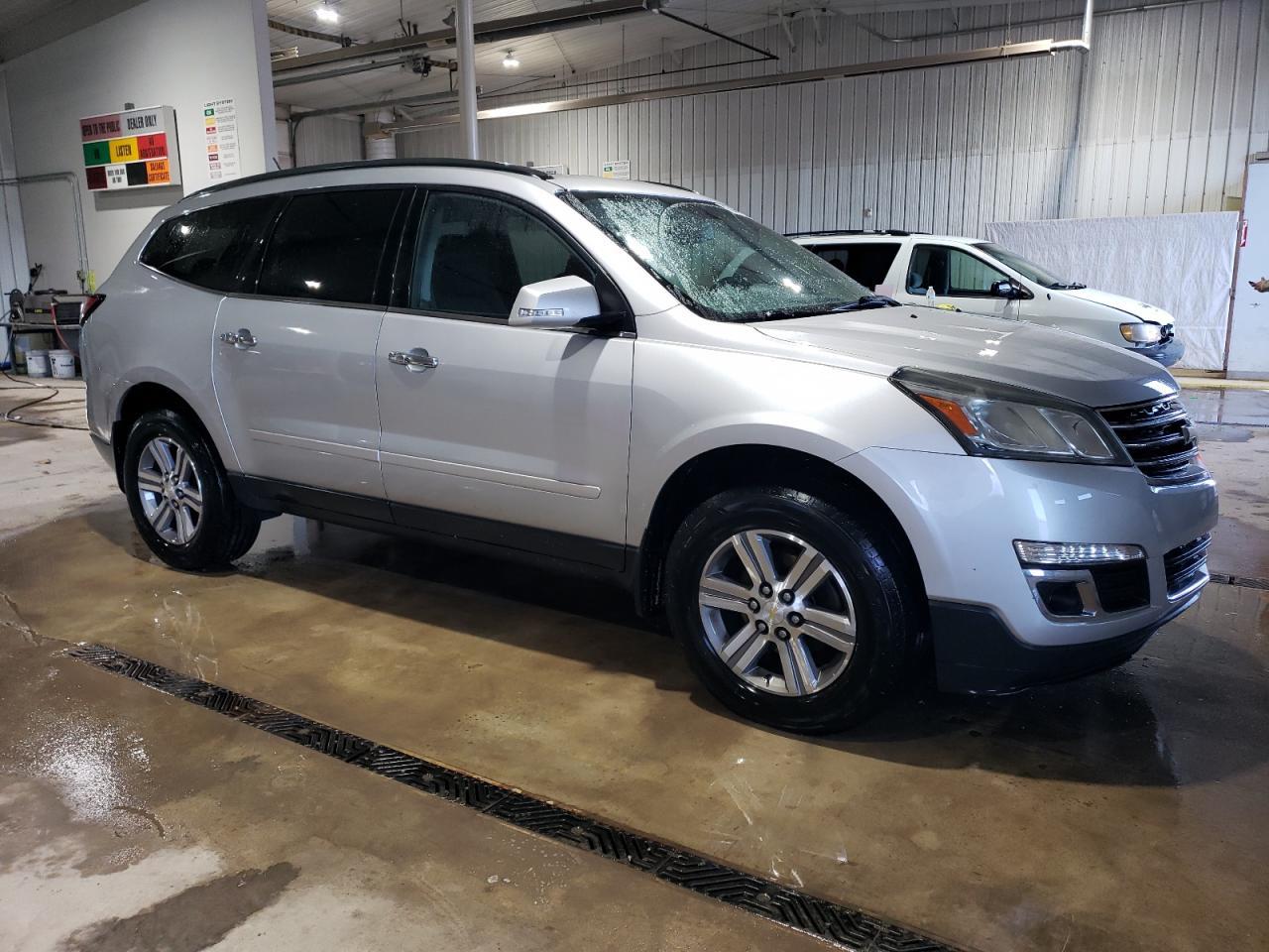 2015 CHEVROLET TRAVERSE L - Image 4