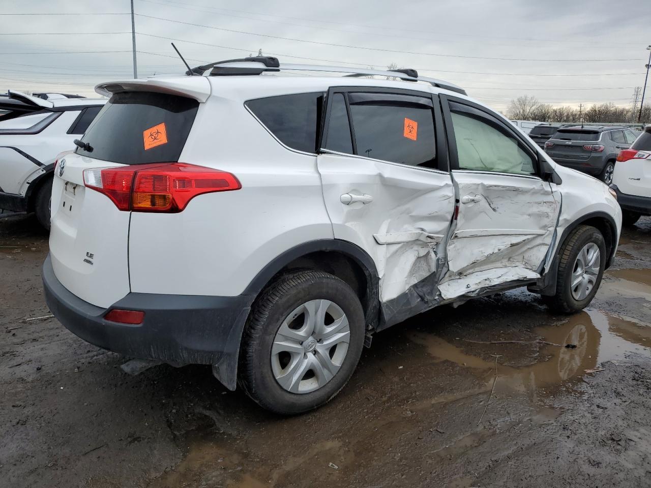 2014 TOYOTA RAV4 LE - Фото 3