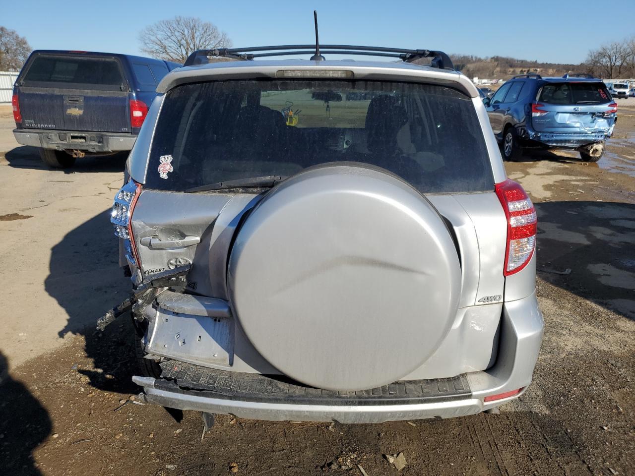 2011 TOYOTA RAV4 - Image 6