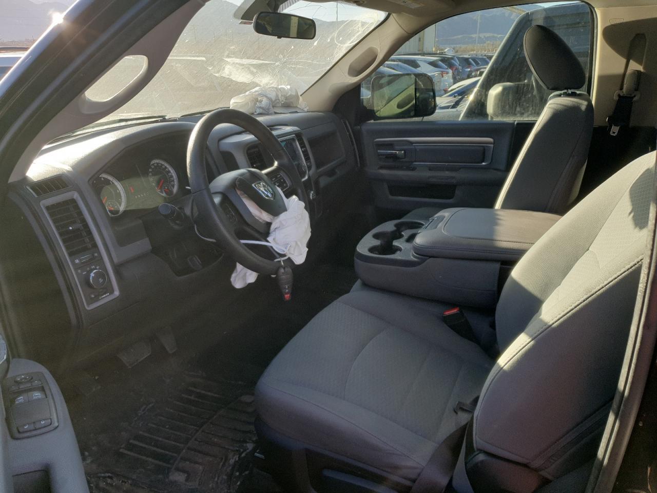 2017 RAM 1500 ST - Фото 7