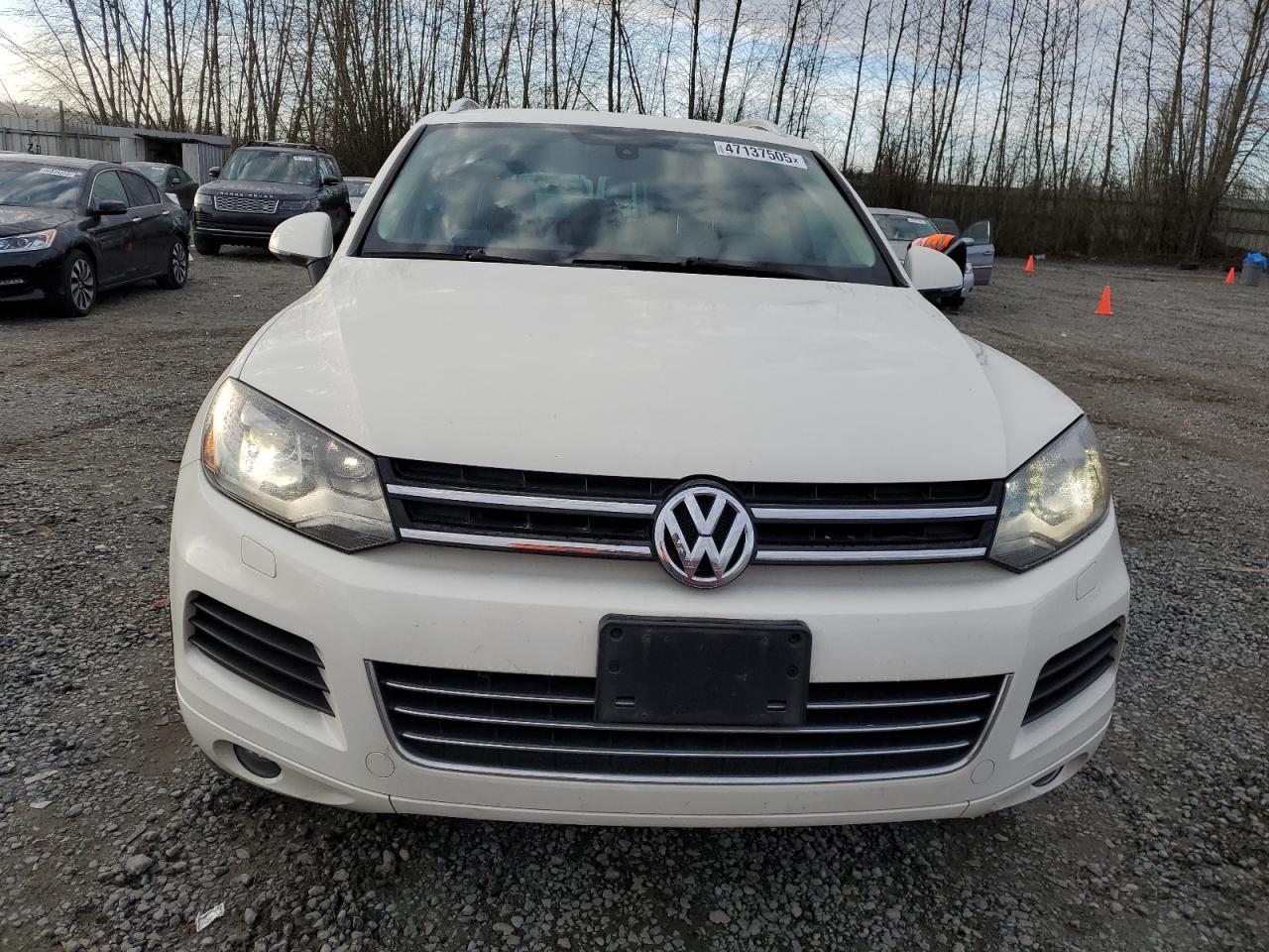 2011 VOLKSWAGEN TOUAREG V6 - Фото 5